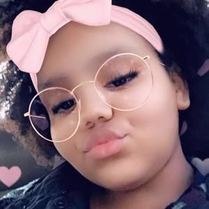 Meet your Posher, Jacqueline